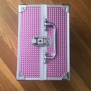 Caboodles makeup case